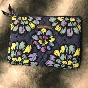 vera bradley makeup bag